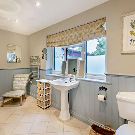 Dom wakacyjny 2 Bed In Richmond 74305