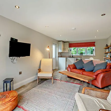 2 Bed In Richmond 74305