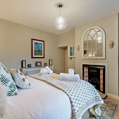 Дом отдыха 2 Bed In Richmond 74305 *