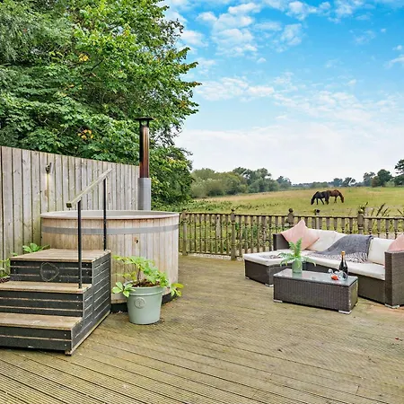 2 Bed In Richmond 74305