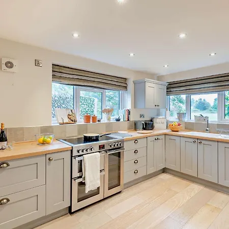 Дом отдыха 2 Bed In Richmond 74305 Barton (Richmondshire)